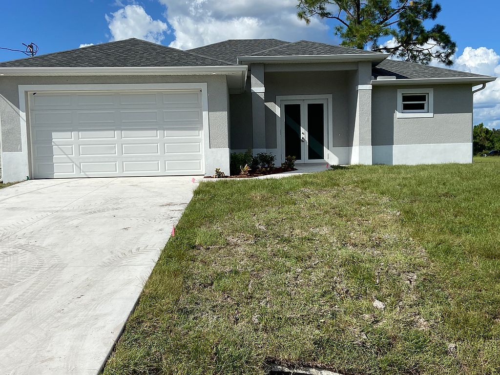 3304 11th St W #3, Lehigh Acres, FL 33971