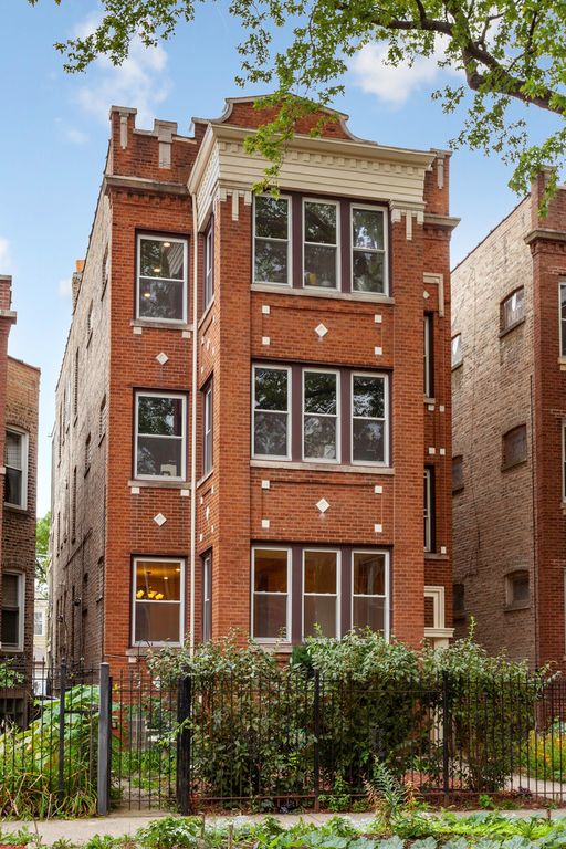 4527 N Central Park Ave #1, Chicago, IL 60625