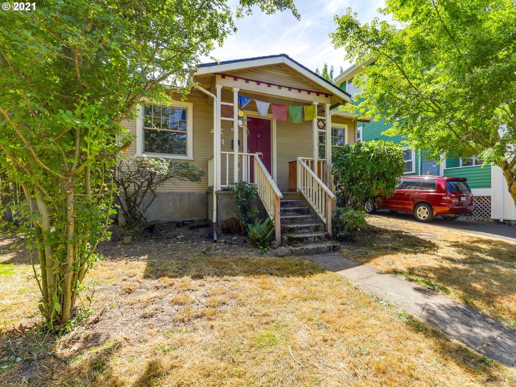 4650 SE Madison St, Portland, OR 97215