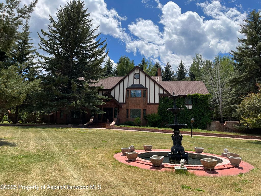 225 S  Oak Way, Glenwood Springs, CO 81601