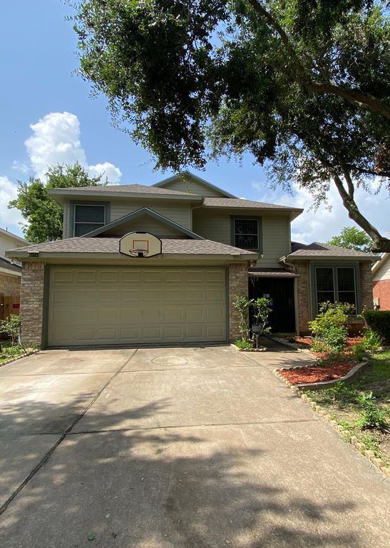12323 Meadow Crest Dr, Meadows Place, TX 77477