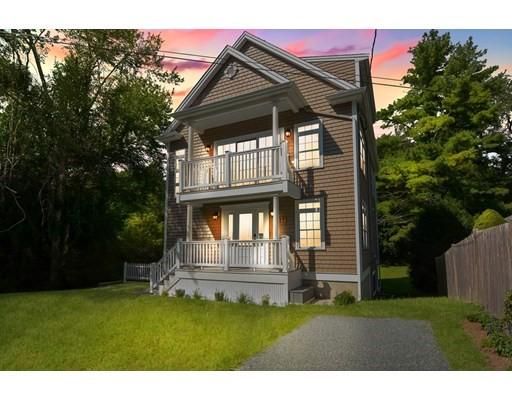 15 Canedy St, West Wareham, MA 02576