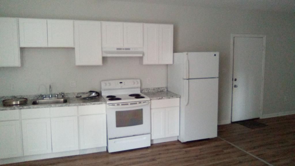 22 W Porter St #1d & 4d, Waterbury, CT 06708