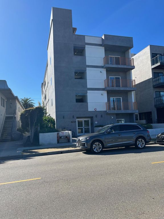 4231 McLaughlin Ave 401, Los Angeles, CA 90066 Trulia