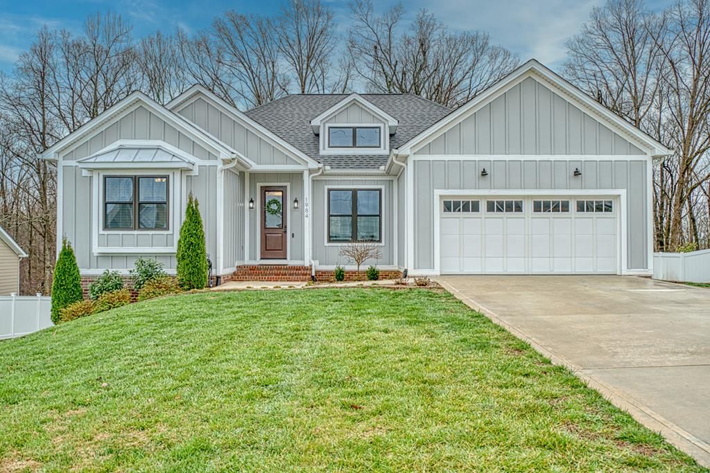 1984 Bear Creek Point, Cookeville, TN 38506