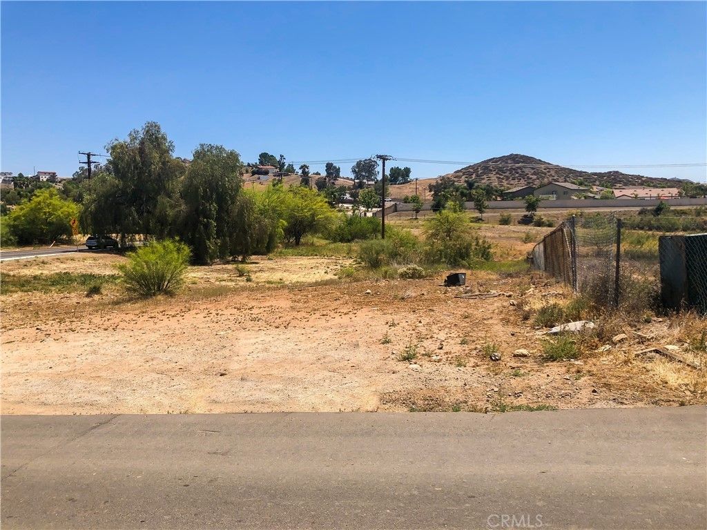 Wells Pl, Quail Valley, CA 92587 | Trulia