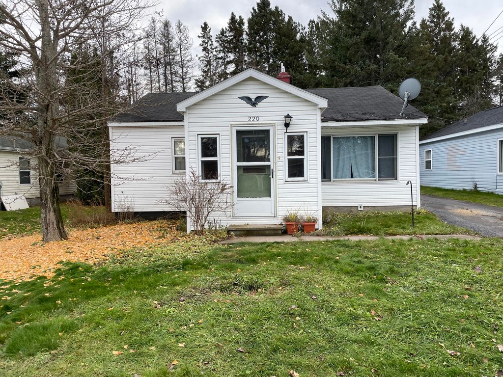 220 E 14th Ave, Sault Sainte Marie, MI 49783 Trulia