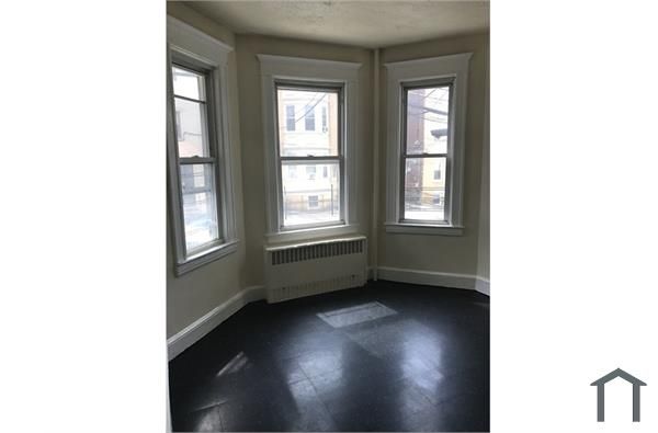 41 Cliff St #4, Yonkers, NY 10701