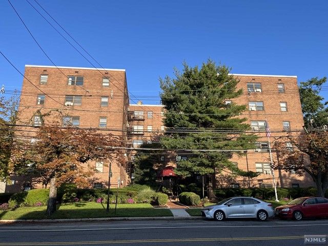 130 Orient Way #3D, Rutherford, NJ 07070