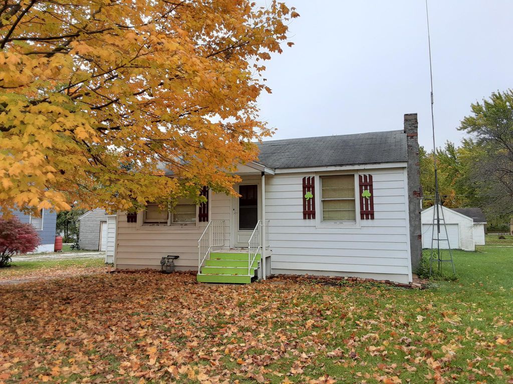 313 E Elm St, Chatsworth, IL 2 Bed, 1 Bath SingleFamily Home 3 Photos Trulia