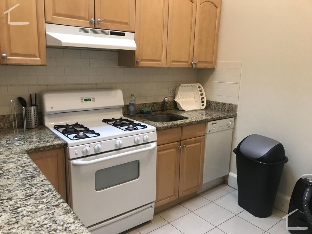 41 Bay State Rd 4103, Boston, MA 02215 Apartment for Sale