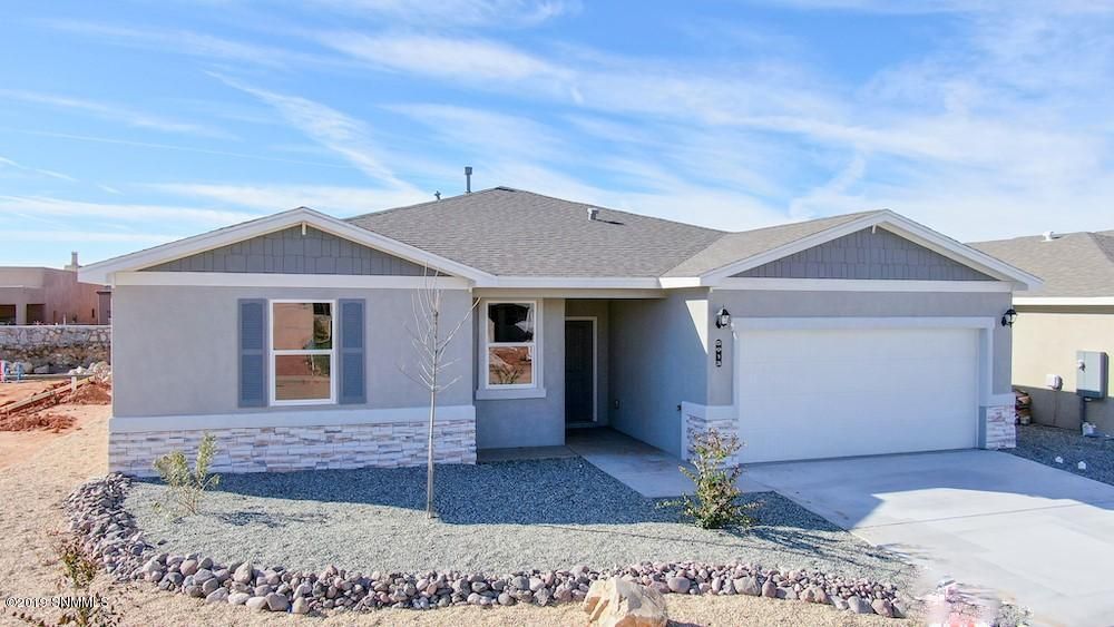 5913 Big Jim Dr, Las Cruces, NM 88012