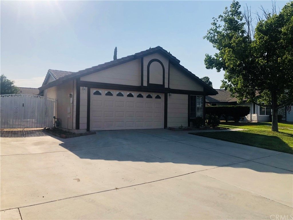 4358 Don Pablo Ct, San Bernardino, CA 92407