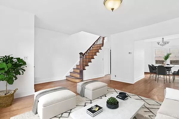 25 Veronica Pl, Brooklyn, NY 11226