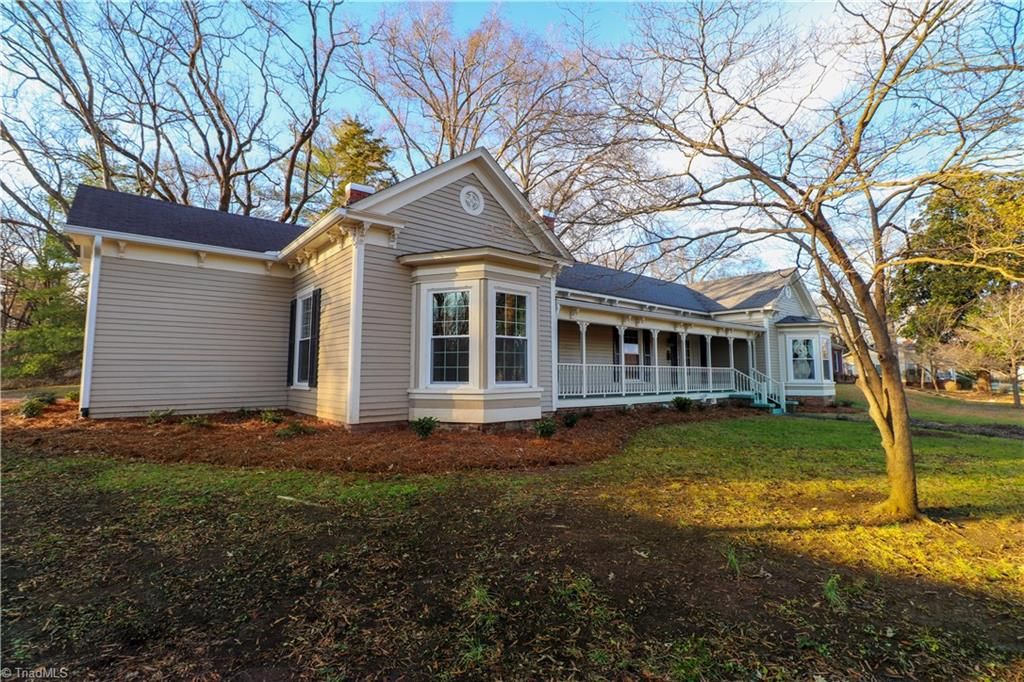 403 S 2nd Ave, Mayodan, NC 27027 4 Bed, 2 Bath SingleFamily Home