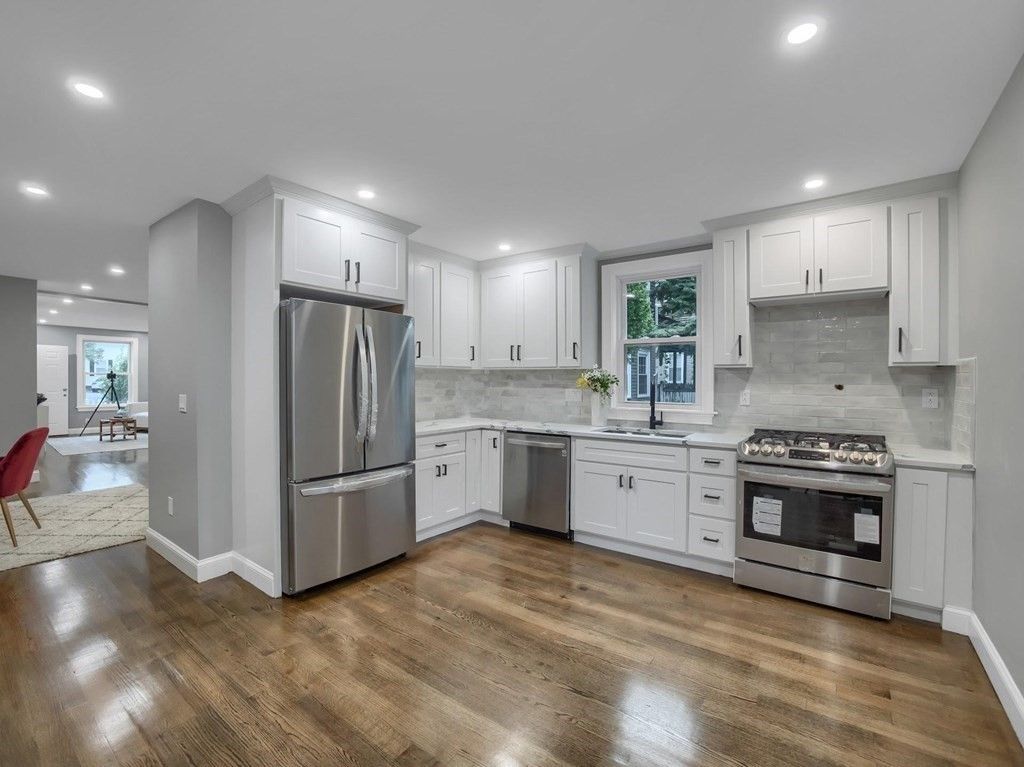 24 Essex St #1, Salem, MA 01970