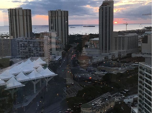 1750 Kalakaua Ave #2702, Honolulu, HI 96826
