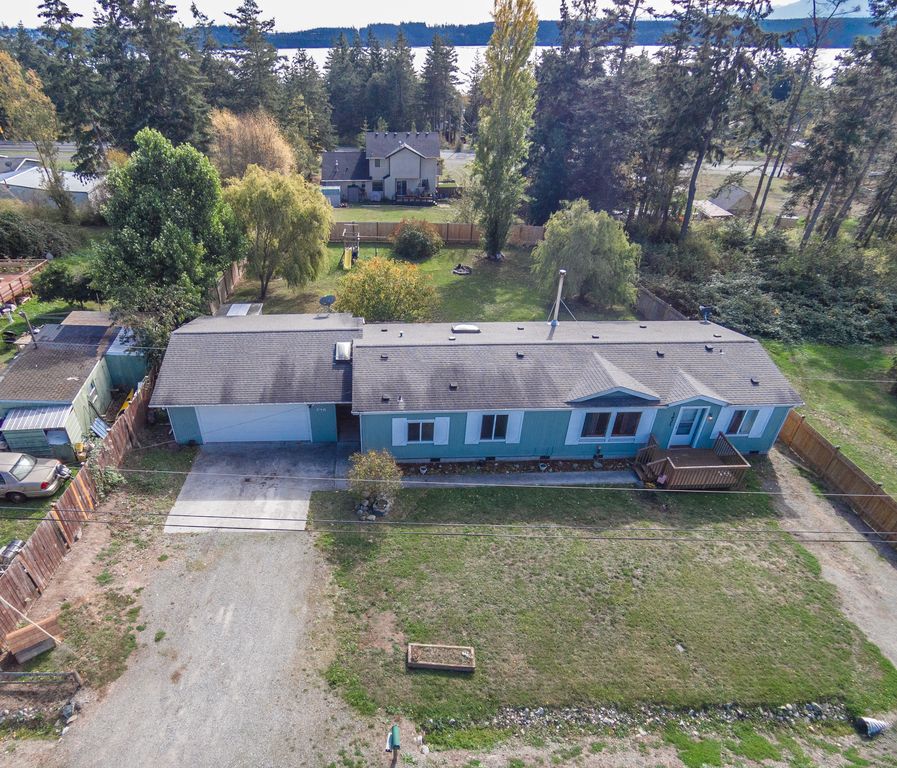 1621 Stephen St, Oak Harbor, WA 98277