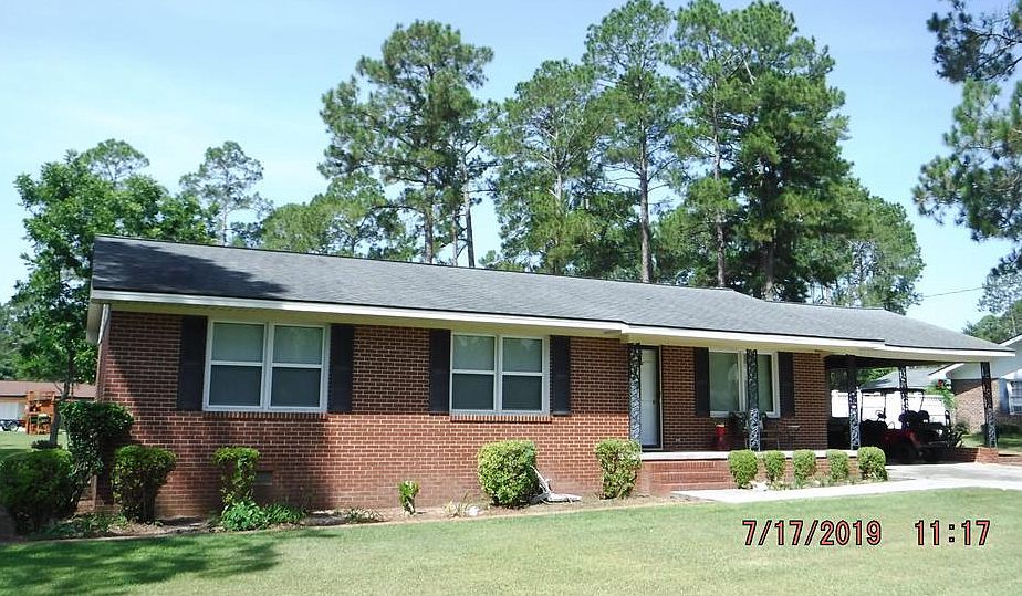 202 Delacy St, Eastman, GA 31023