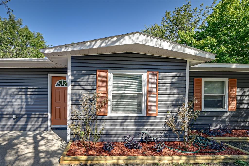 1809 Reever St, Arlington, TX 76010
