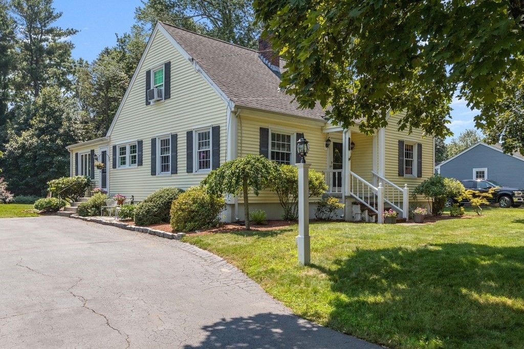 355 Village St, Medway, MA 02053 Trulia