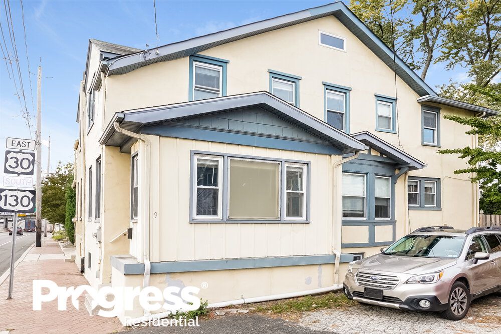 9 W Crescent Blvd, Collingswood, NJ 08108