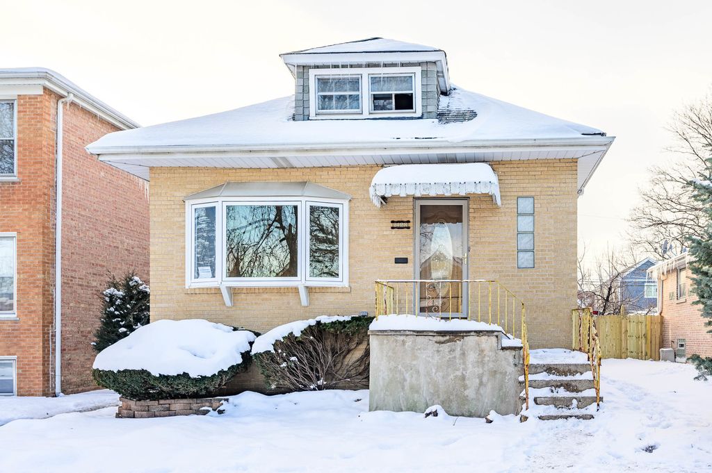 2128 N Nagle Ave, Elmwood Park, IL 60707