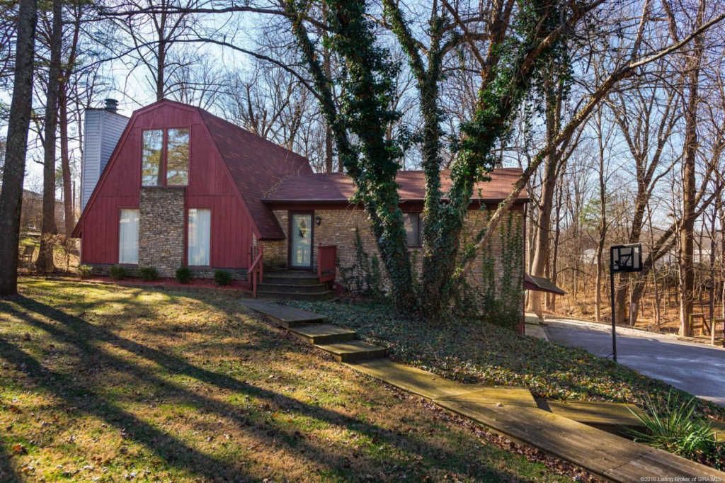 5009 Denise Way, Floyds Knobs, IN 47119