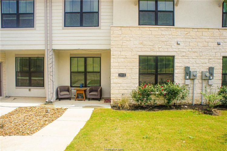 2110 Crescent Pointe Pkwy, College Station, TX 77845