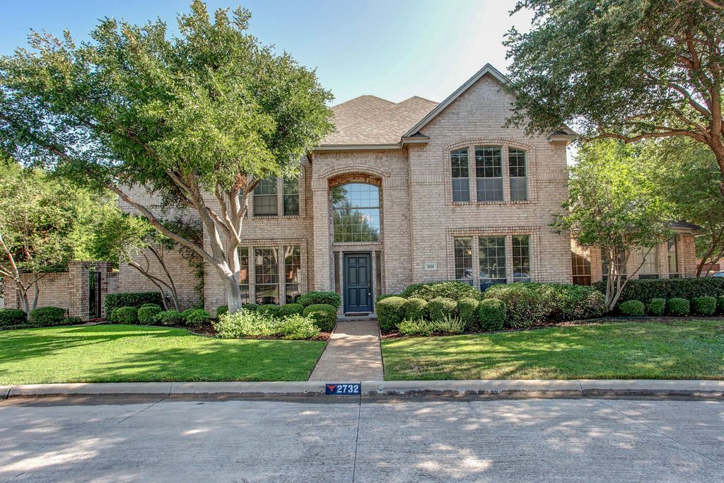 2732 Riverwood Trl, Fort Worth, TX 4 Bed, 4 Bath SingleFamily Home