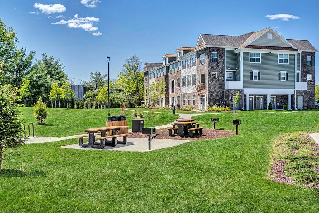 511 Betty Ln, Trenton, NJ 08628