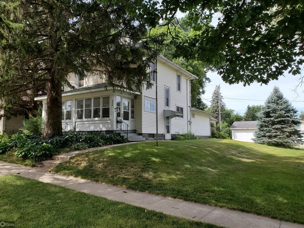 209 N Broadway St, Toledo, IA 52342 Trulia