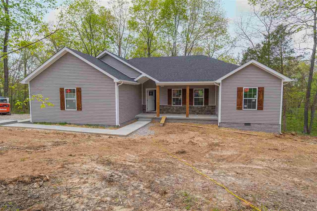 125 Cortaire Cir, Auburn, KY 42206