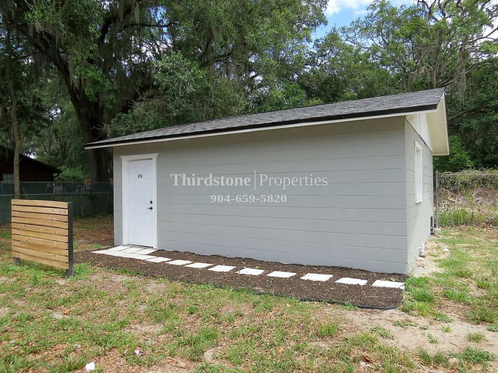 6371 Ricker Rd #B, Jacksonville, FL 32244