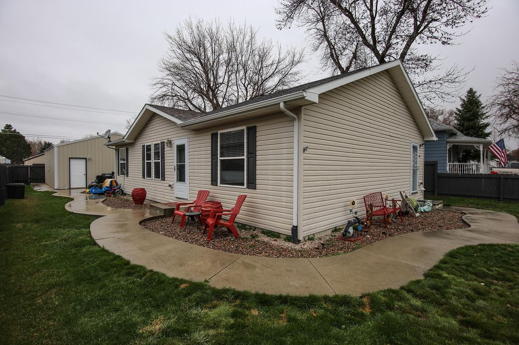 640 Canby St, Sheridan, WY 82801
