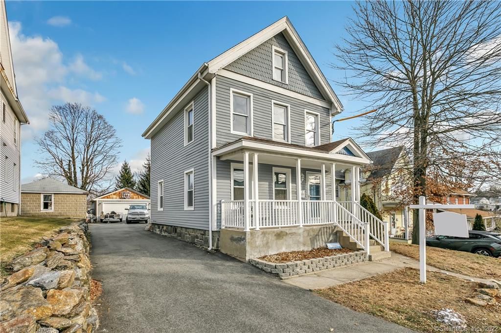 944 Longbrook Ave, Stratford, CT 06614
