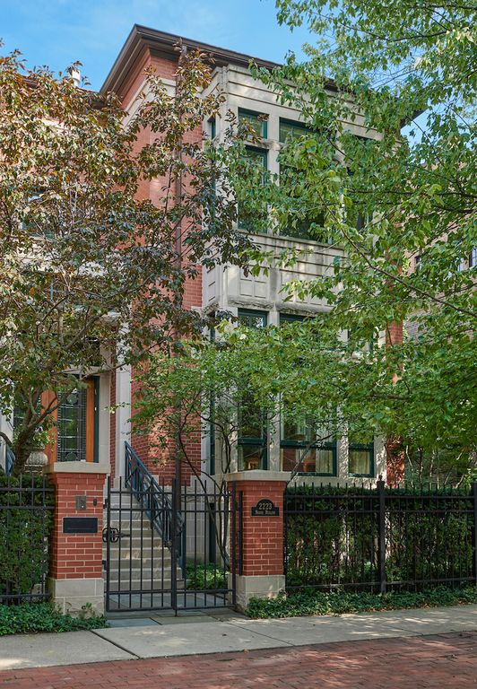 2223 N Burling St, Chicago, IL 60614