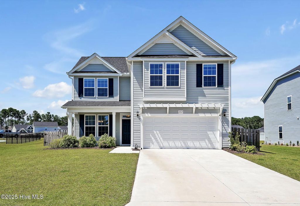 262 E Red Head Circle, Sneads Ferry, NC 28460