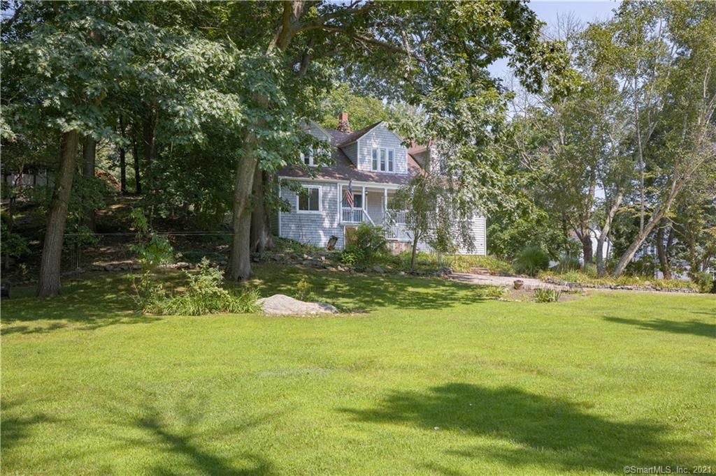 38 Shawandassee Rd, Waterford, CT 06385