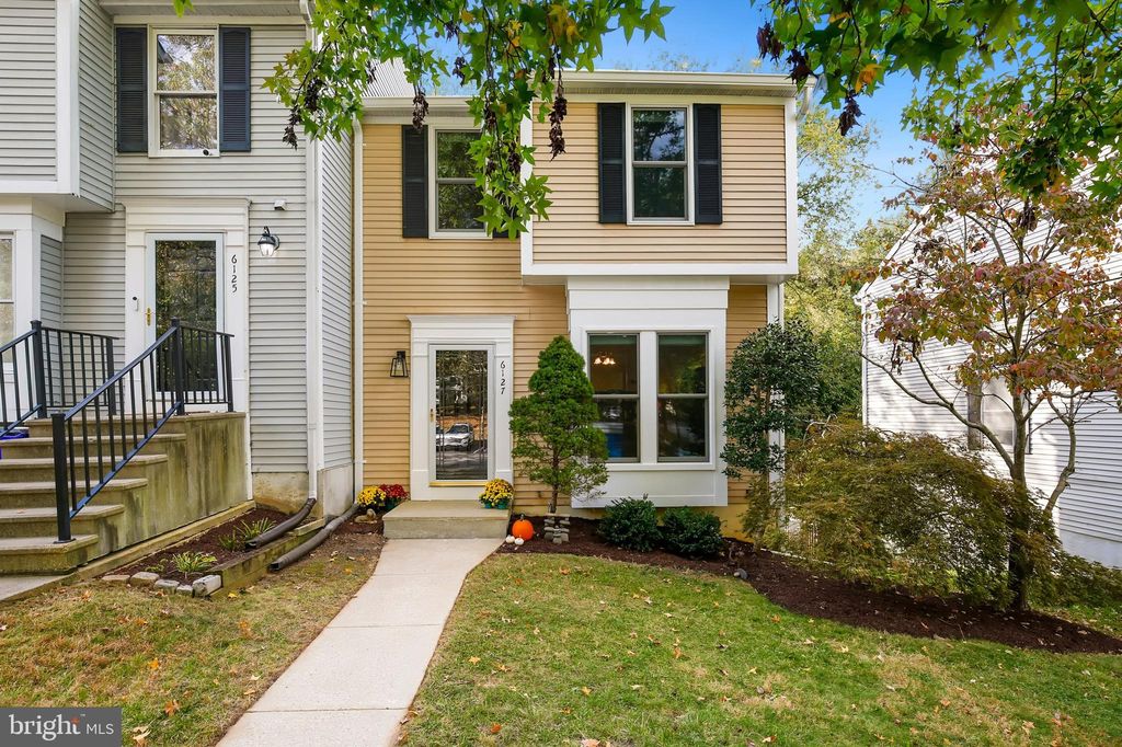 6127 Cedar Wood Dr, Columbia, MD 21044