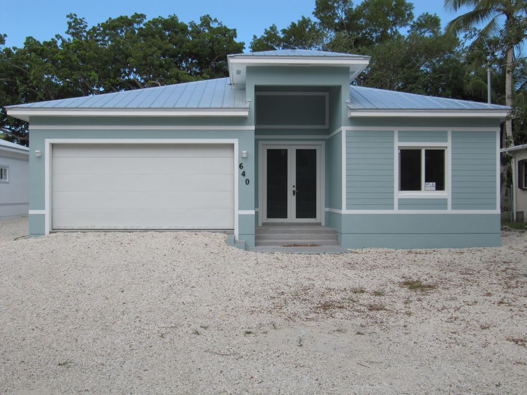 640 Colson Dr, Key Largo, FL 33037