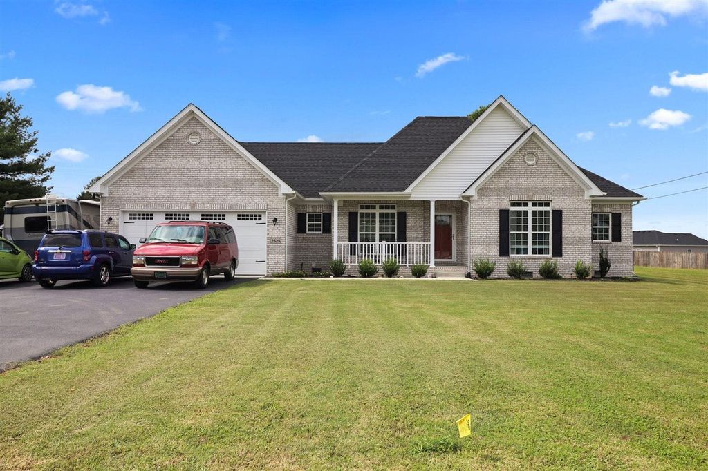 2525 Bowling Green Rd, Franklin, KY 42134