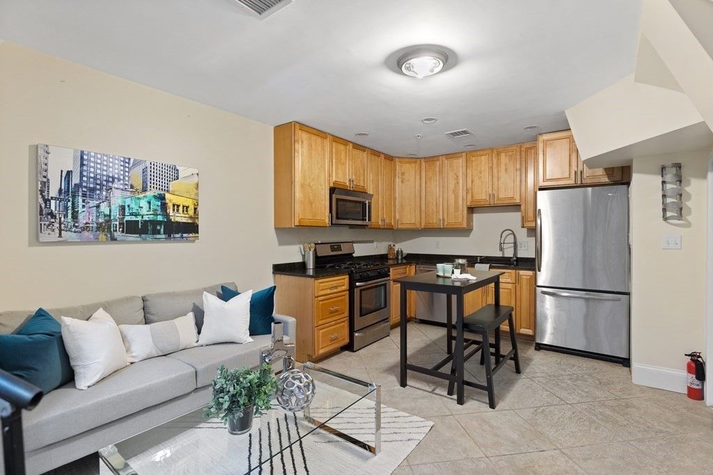 46 N Bennet St #1, Boston, MA 02113