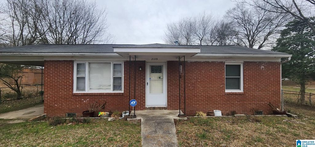 2109 Clydesdale Ave, Anniston, AL 36201