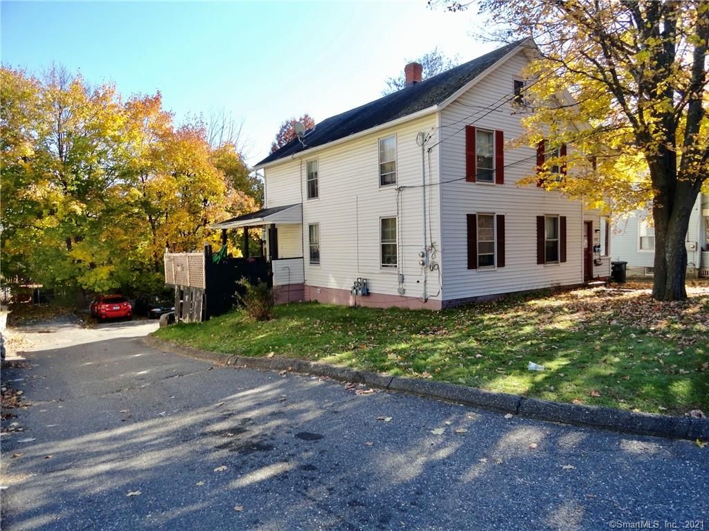 698 Prospect St, Torrington, CT 06790