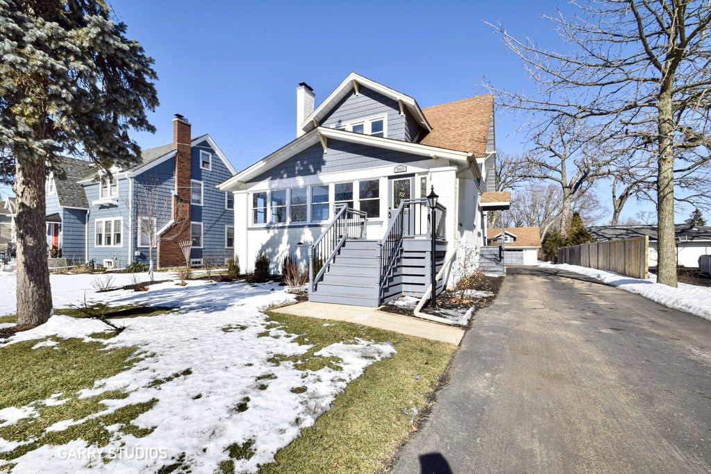 360 W Maple St, Lombard, IL 60148