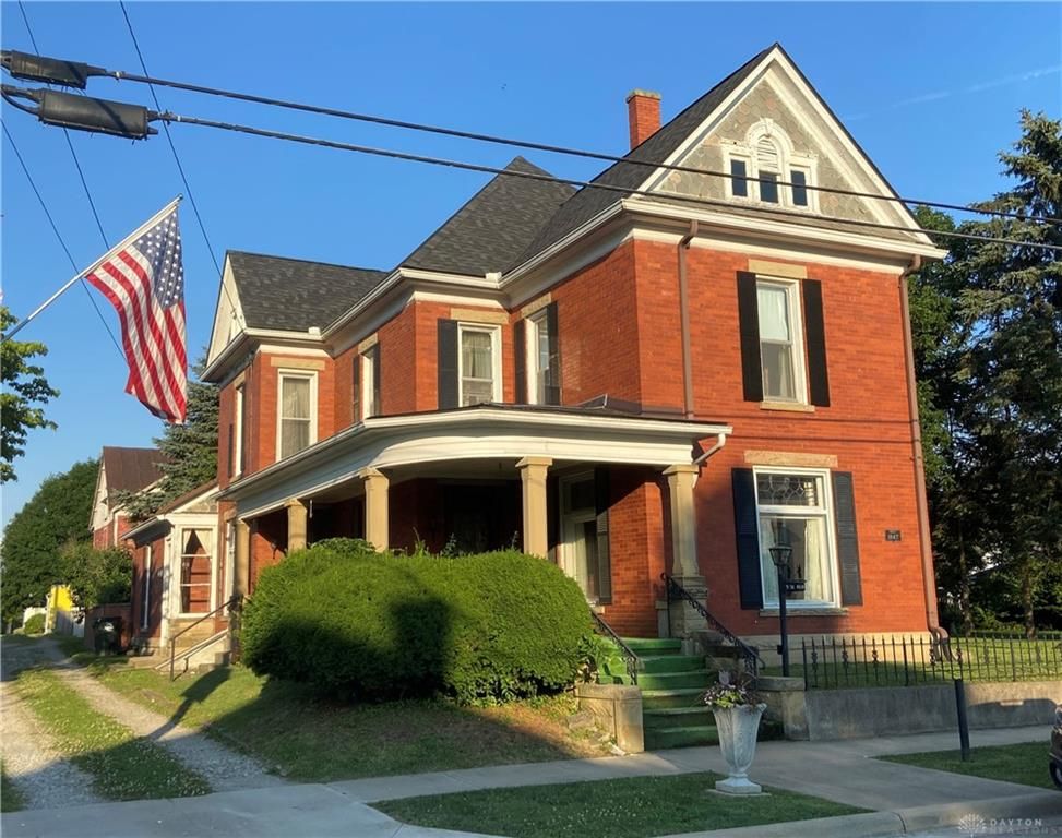 9 S  Main St, Pleasant Hill, OH 45359