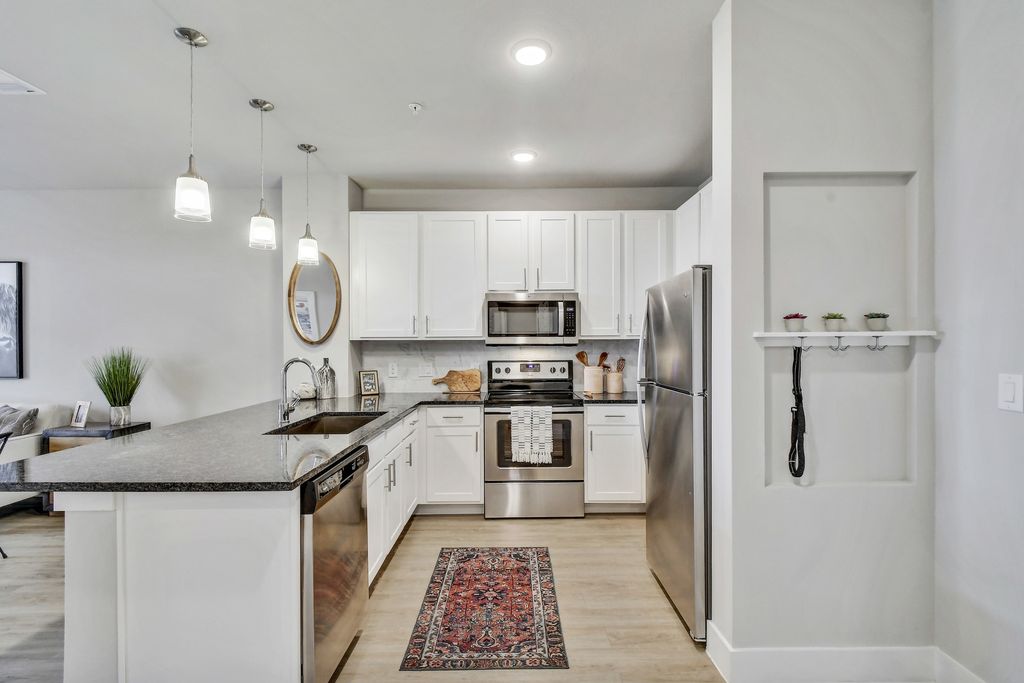 3001 Scofield Ridge Pkwy, Austin, TX 78727