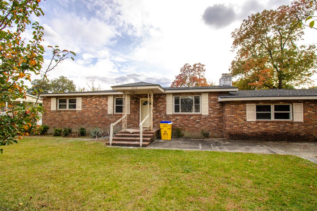 300 E Lane St, Brooklet, GA 30415 Trulia