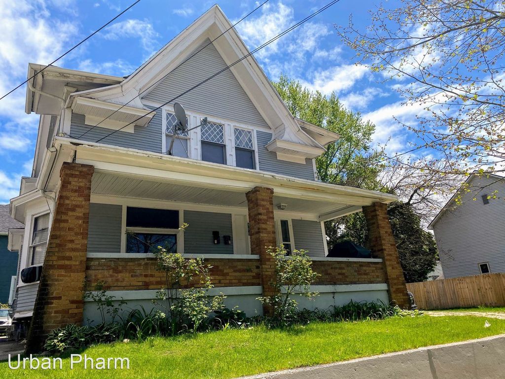 806 Kalamazoo Ave SE Grand Rapids, MI Trulia